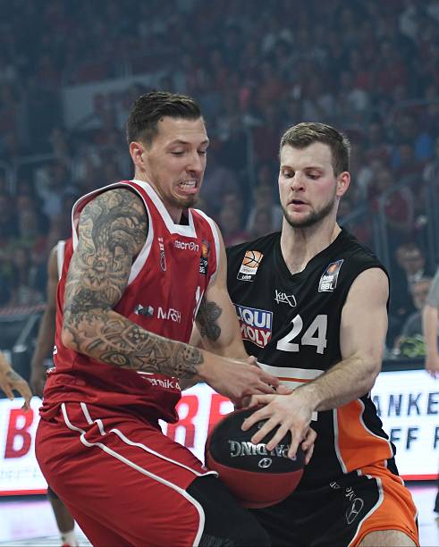 子乒乓球的 子乒乓球的