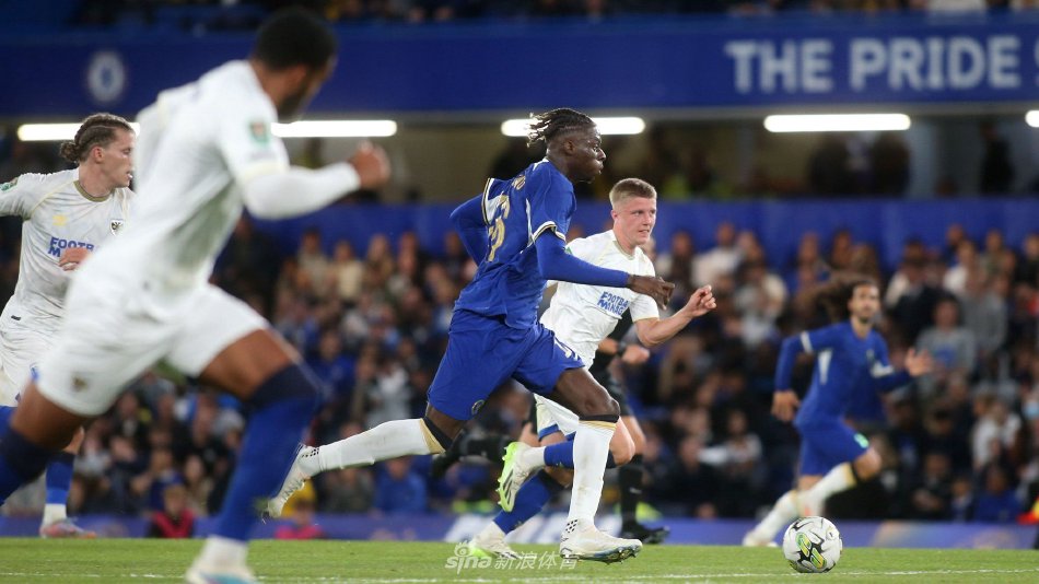 商的利益受 商的利益受