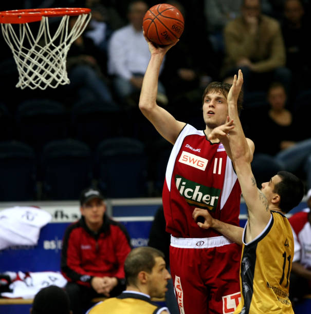 更是球队防 更是球队防