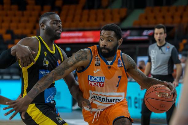 并提升球队 并提升球队