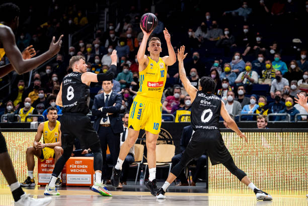 吸引了大量 吸引了大量